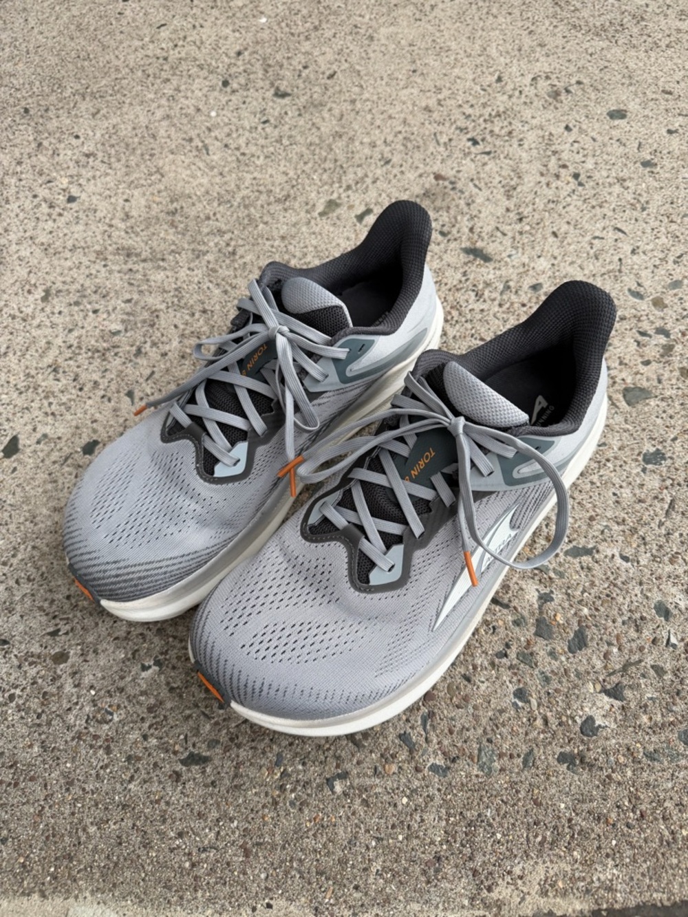 Altra Running Torin 8 Men's Light Gray Running Sneakers with Orange Highlights